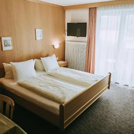 Haus Rainbach Guest house Umhausen